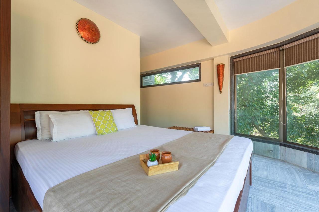 The Boulevard by Stayvista: City-Center Villa with Pool and Spa Lonavala Exterior photo