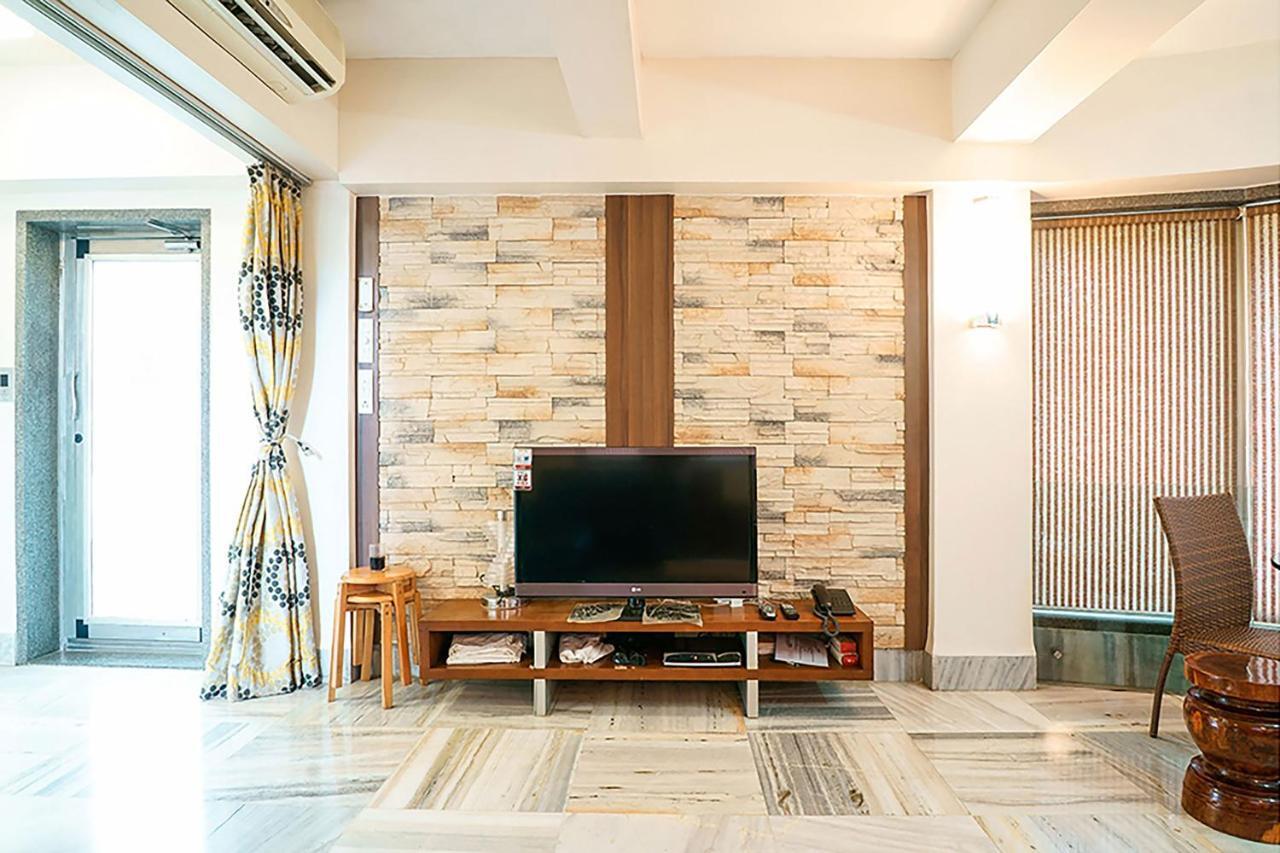 The Boulevard by Stayvista: City-Center Villa with Pool and Spa Lonavala Exterior photo